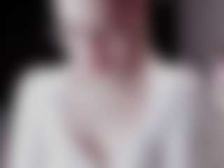Live cam show with IsabelleMarteney - Ahegao on 1on1-livenow