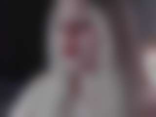 Live cam show with IsabelleMarteney - Oil on x69.live