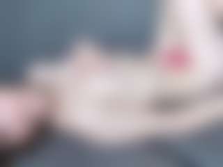 Live cam show with Helen - Skinny on Camsoda