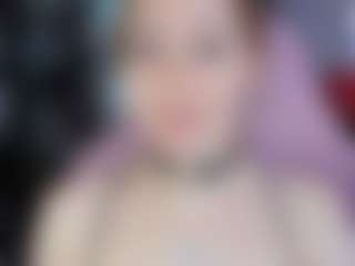Live cam show with TinaBrooks - Average on Camiplay Live