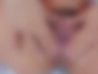 Live cam show with AmandaLourens - Striptease on Milfs Live