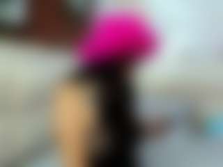 Live cam show with bella-trix1 - Roleplay on Streamer API