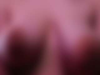 Live cam show with Lia - Dildo Or Vibrator on Instabang
