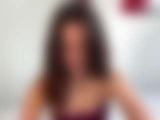 Live cam show with Anna Mo - Black Petite on Camming Site