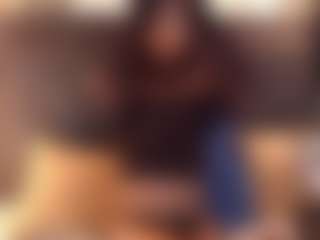 Live cam show with Scarlett13x - Average on SpunkLive