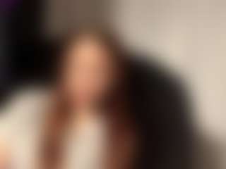 Live cam show with ShanonQasba - Granny Squirt on Camsoda