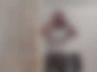 Live cam show with Laura - Pov on Camsoda