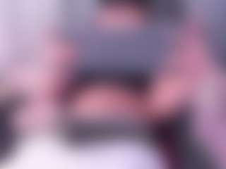 Live cam show with Kassiekitty - Camel Toe on boobsie.com