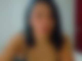 Live cam show with LauraBeaumontt - New Sexwebcam on SmokeAndPoke