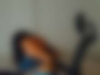 Live cam show with LauraBeaumontt - New Brown Eyes on eurowanks.com