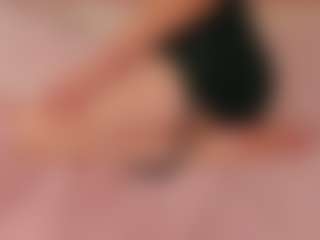 Live cam show with lily-blossom - Moaning on TeamSkeetLive