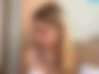 Live cam show with Julia - Green Eyes on MyBangCams