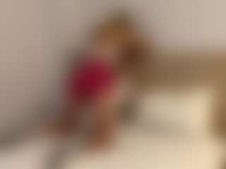 Julia's Live Sex Cam Show