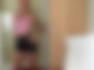 Live cam show with Julia - Green Eyes on Mixed Magazine Live