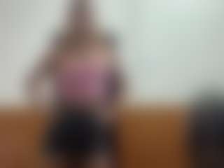 Live cam show with Julia - Ass Bouncing on dropp.cam