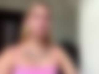 Julia's Live Sex Cam Show