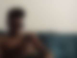GurlzLuvJaaySkii's Live Sex Cam Show