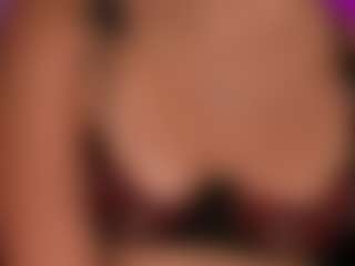 soy-thamara's Live Sex Cam Show