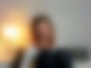 Live cam show with ZoeWonderful - New Petite on studioflirtlive.com