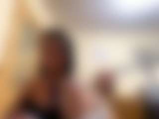 Live cam show with Veya - New Brown Eyes on Camsoda