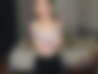 Amira's Live Sex Cam Show