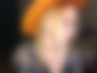 Amira's Live Sex Cam Show