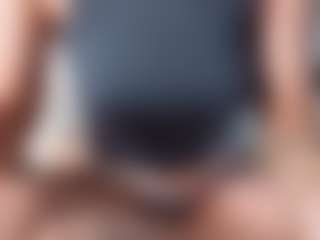 Live cam show with Amira - Cute on Dolls Live