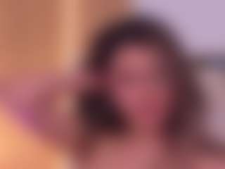 GenesisFara's Live Sex Cam Show
