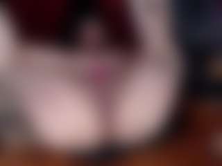 Live cam show with Monet-lilit - Facial on StripNow