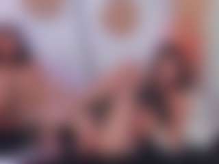 ThreeTemptations's Live Sex Cam Show