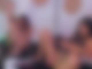 ThreeTemptations's Live Sex Cam Show