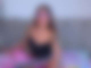 Live cam show with venusNoirr - Facial on luckytryst.com
