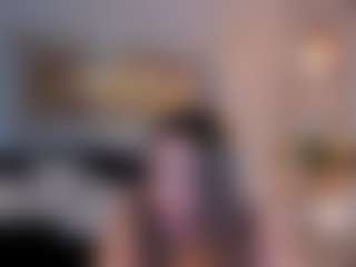 Live cam show with DanielleSaint - Big Tits on TeamSkeetLive