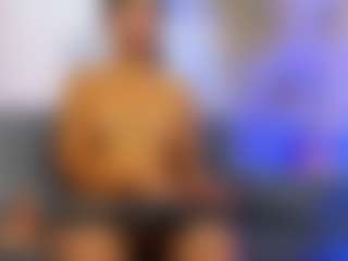 Live cam show with Violettroose - Spankass on luckytryst.com