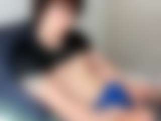 curlyytwnk's Live Sex Cam Show
