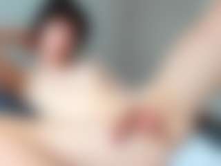 curlyytwnk's Live Sex Cam Show