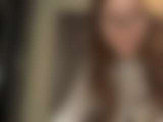 Live cam show with DomitilaCombs - Shower on TeamSkeetLive