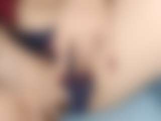 Live cam show with LeanoraPontillo - Ass Bouncing on Camsoda
