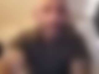 naughtyukguy4u's Live Sex Cam Show