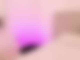 Live cam show with Kami Kaze - Flirt White on Gym Cam Girls | colombia