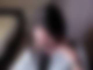 karinisse's Live Sex Cam Show