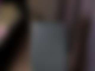 Live cam show with karinisse - Submissive on sexylive.show
