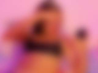 Live cam show with Mavis18 - New Brown Eyes on Camsoda
