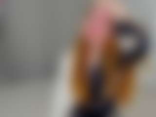 Live cam show with EvaLuv - Red Hair on live.xbliss.ai
