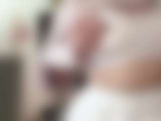 Live cam show with Tate - Moan on dropp.cam