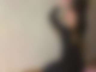 Live cam show with Lora - New Granny on Camsoda