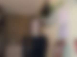 Live cam show with Lora - Striptease on xDating