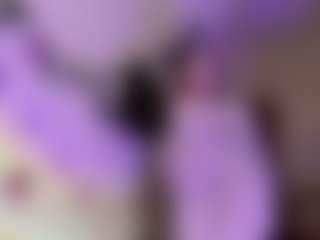 Lora's Live Sex Cam Show