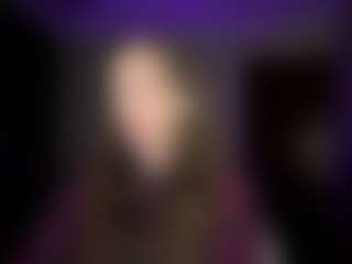 Live cam show with LahomaBoore - Striptease Teen (18+) on SpunkLive