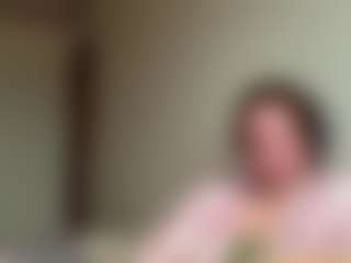 Live cam show with LoriaHuffine - Skinny on Camsoda